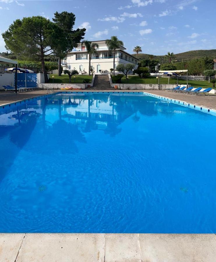 Hotel La Tombola Agropoli Exterior photo
